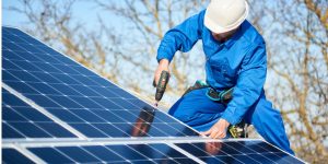Installation Maintenance Panneaux Solaires Photovoltaïques à Saint-Connan